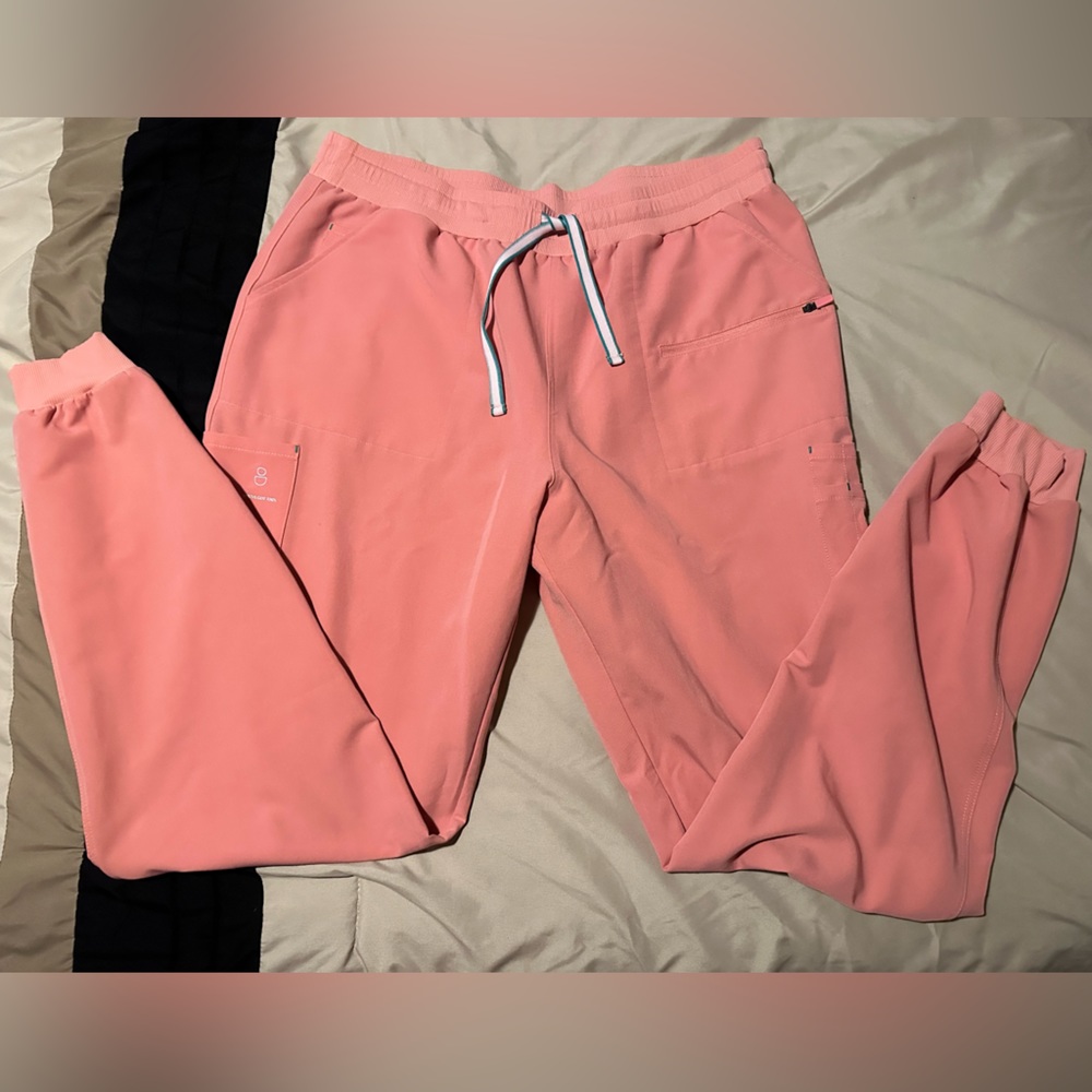 Dolan Scrub Set